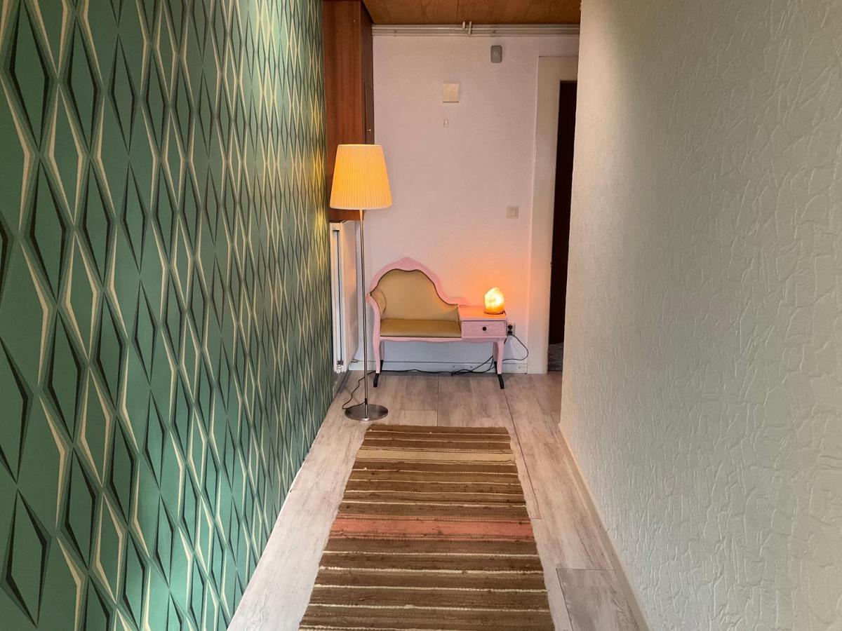 Privartzimmer 'Ausfahrt Freihalten' Husum (Schleswig-Holstein) Exterior foto