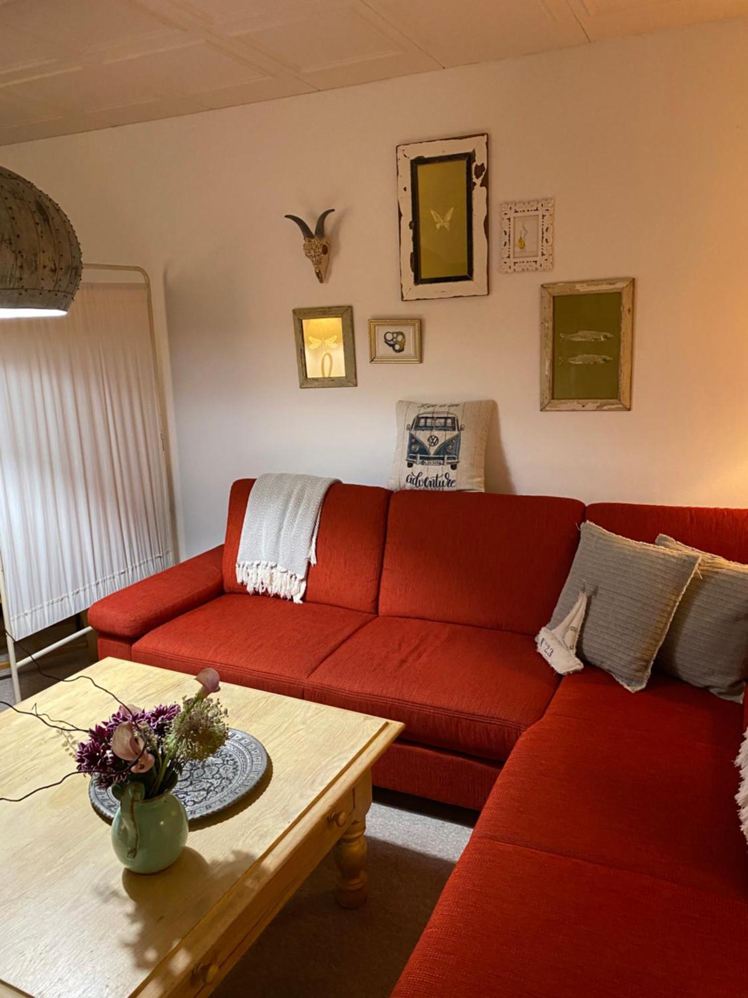 Privartzimmer 'Ausfahrt Freihalten' Husum (Schleswig-Holstein) Exterior foto