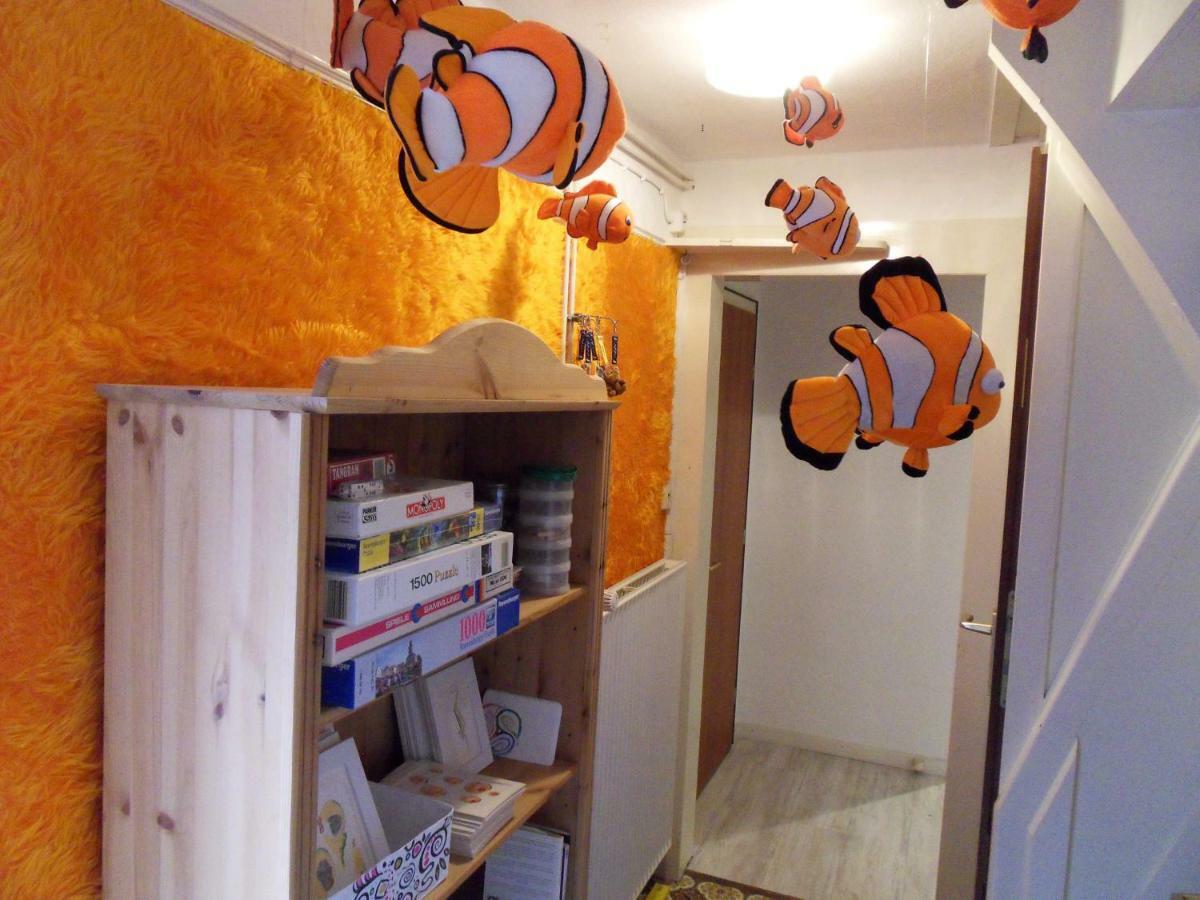 Privartzimmer 'Ausfahrt Freihalten' Husum (Schleswig-Holstein) Exterior foto